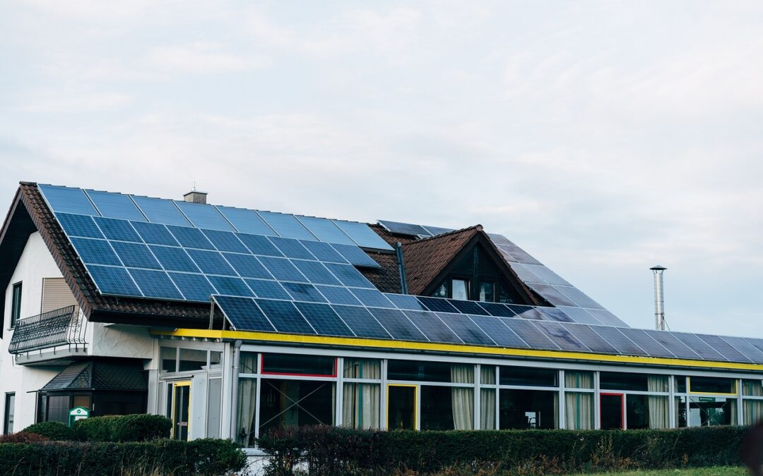 Další miliardy korun z Modernizačního fondu jdou na fotovoltaiku pro vlastní spotřebu. Využijí je firmy i obce